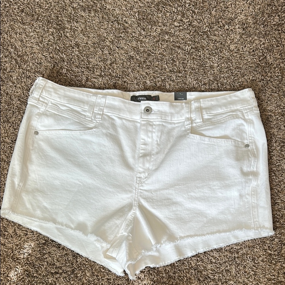 NWT Torrid Jean shorts Mid 5 short vs optic white PCKT Plus Size 20